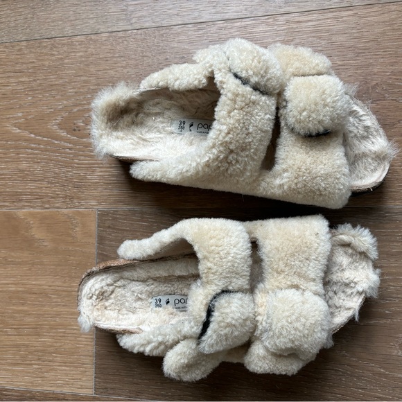 Papillio Arizona Big Buckle Teddy Shearling
Sz 39 
Teddy Eggshell - Picture 4 of 4